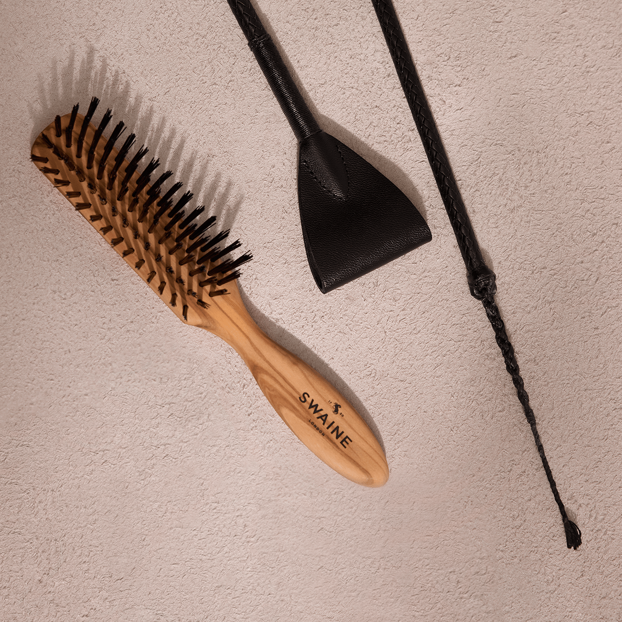 HORSE GROOMING BRUSH – MANE AND TAIL - Swaine Group Ltd